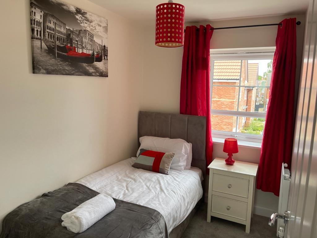 Stunning 3-Bed Risa House In Beeston Nottingham别墅 外观 照片