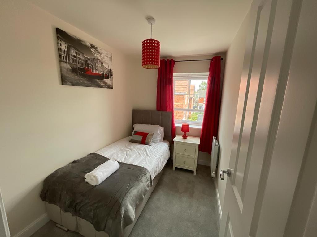 Stunning 3-Bed Risa House In Beeston Nottingham别墅 外观 照片